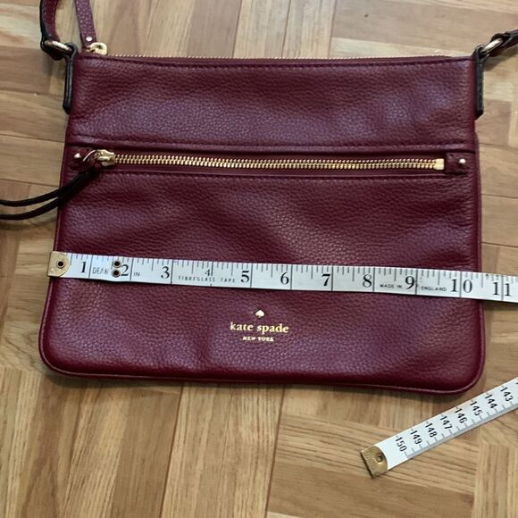 Kate Spade New York Jackson street burgundy leather crossbody purse - Picture 10 of 11